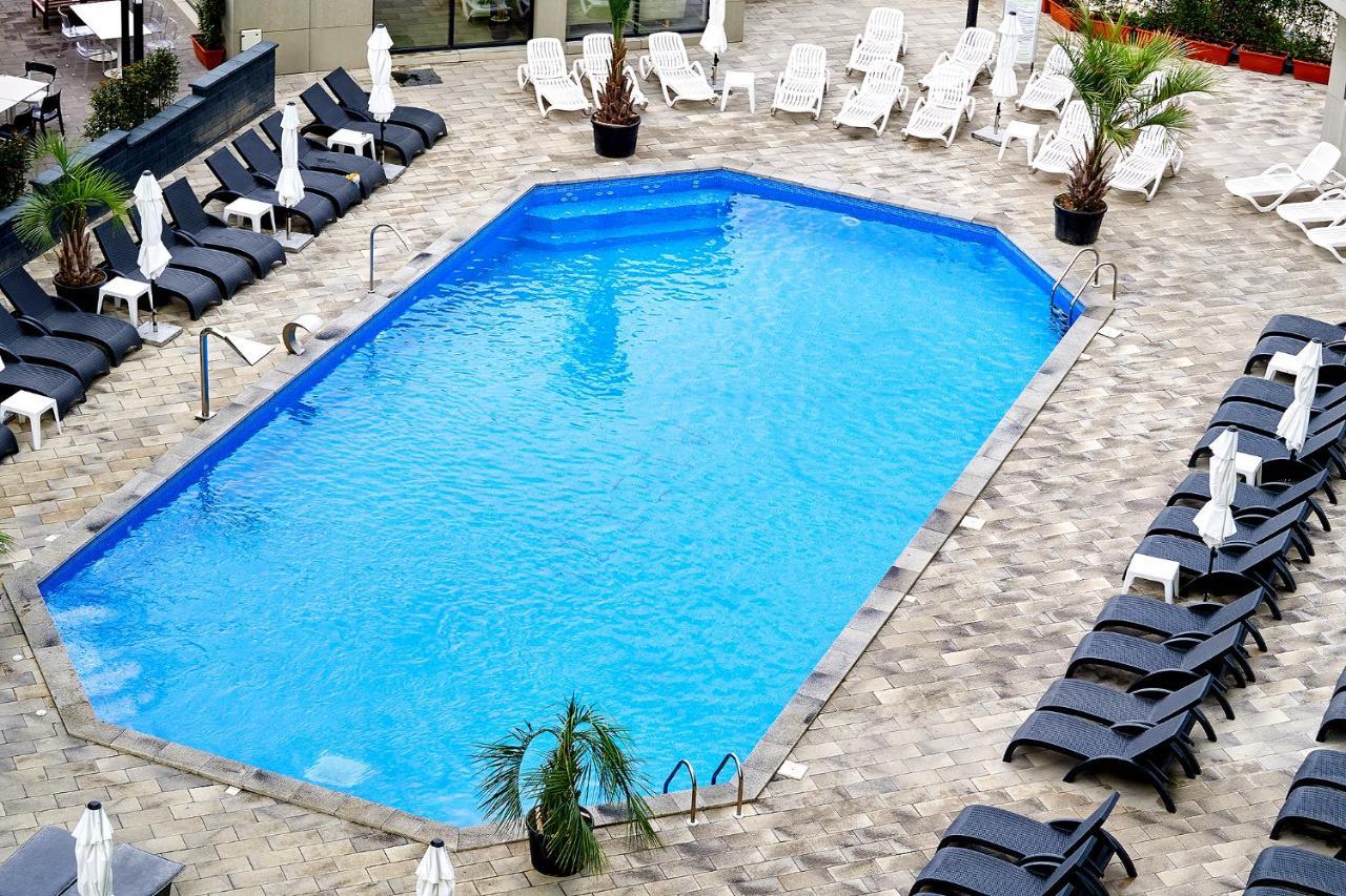 Seastar Apartment - Spa N Pools Beach Resort Мамая Екстер'єр фото